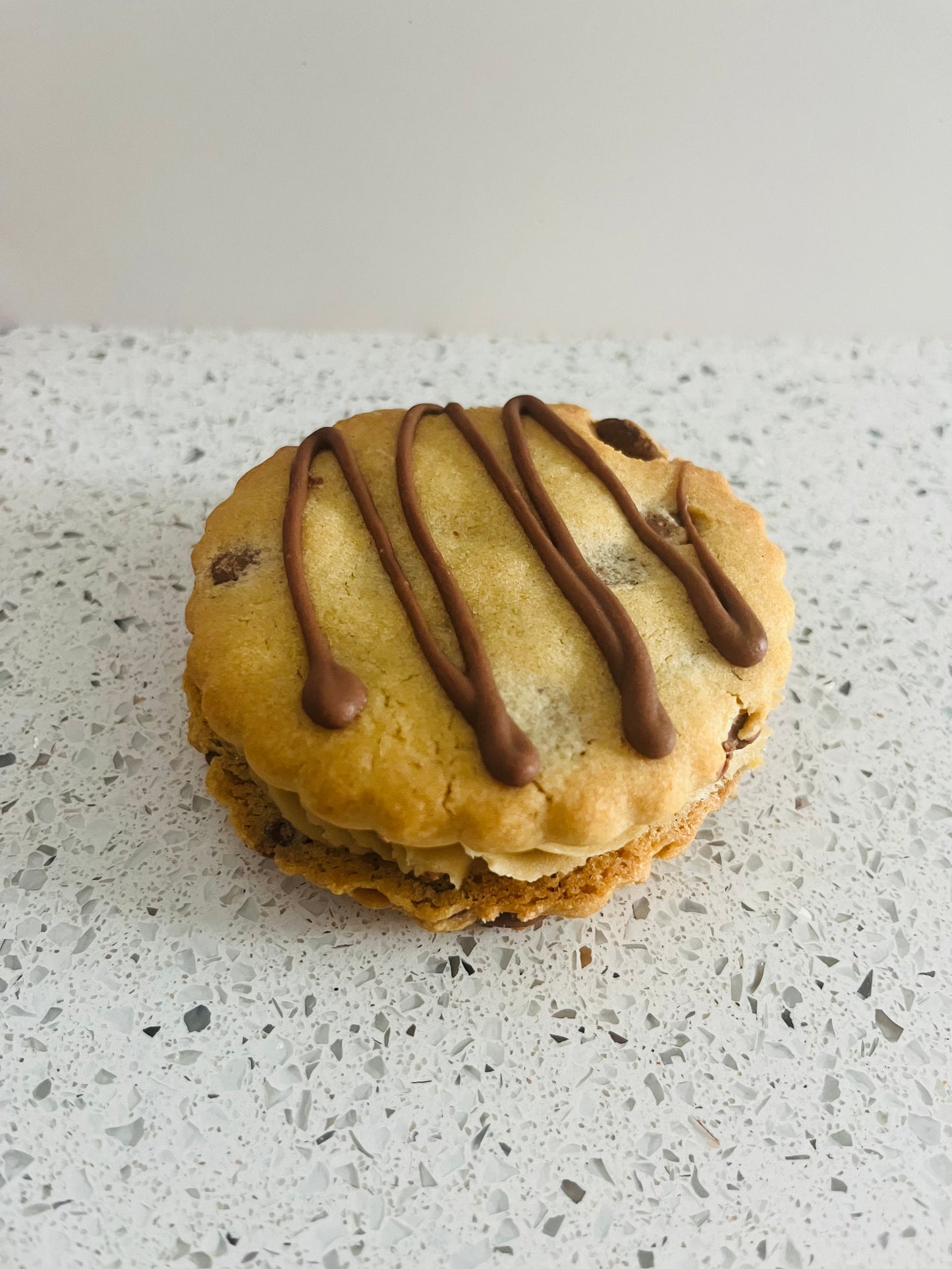 Coffee & Cream Cookie Sandwich