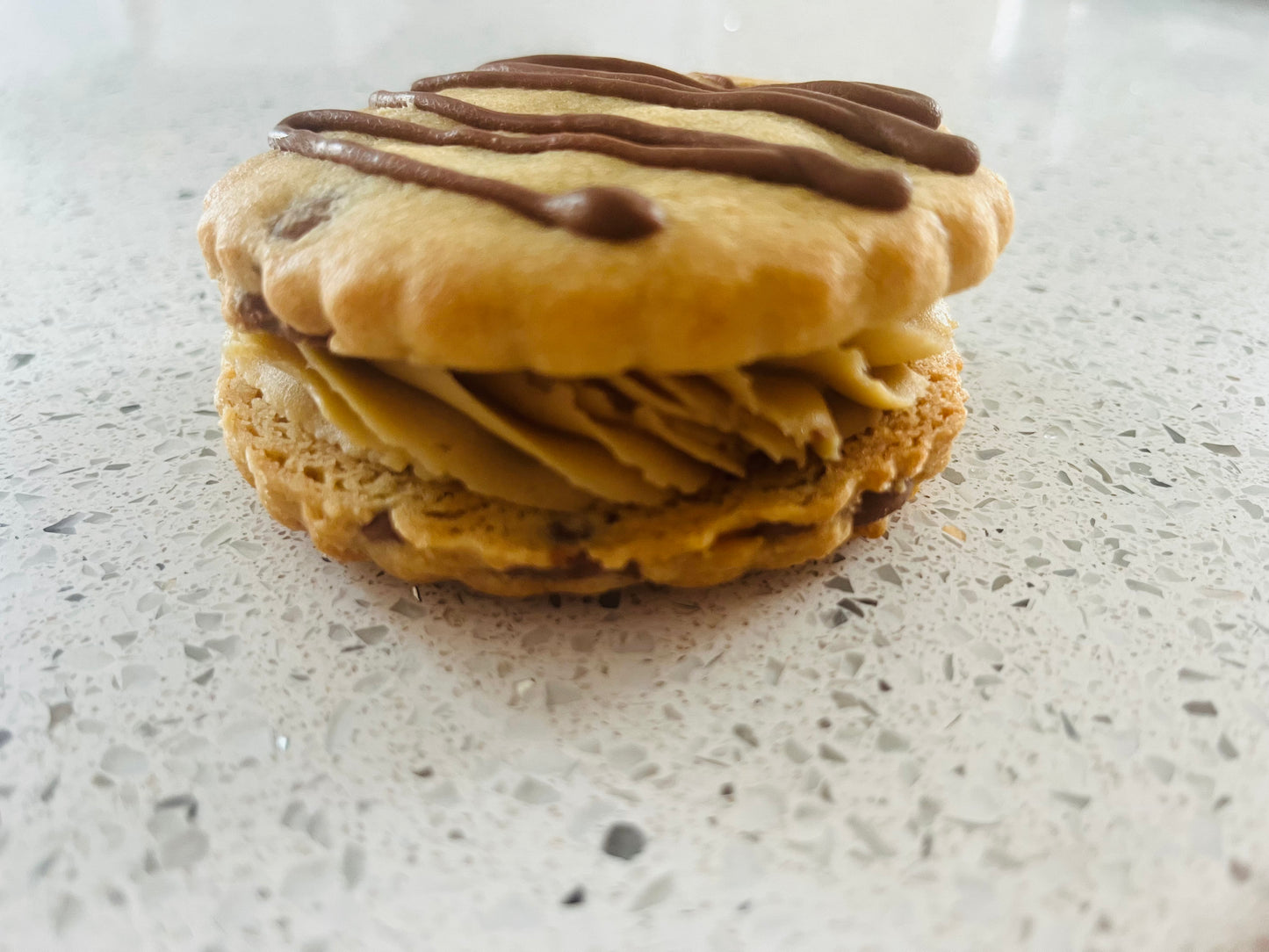 Coffee & Cream Cookie Sandwich