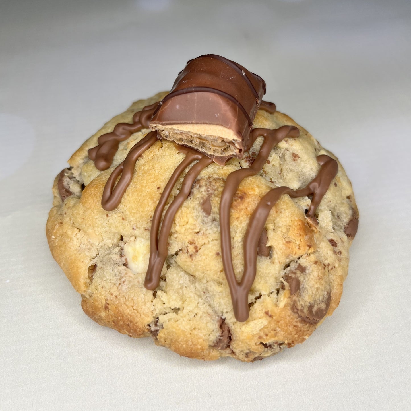 Kinder Bueno STUFFED Cookie